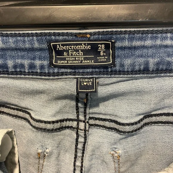 Abercrombie High Rise super skinny jeans - Picture 5 of 5